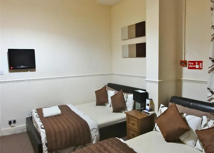 Skylark Guest House